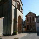 Porche de l'église.jpg