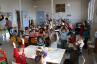 enfants à la cantine